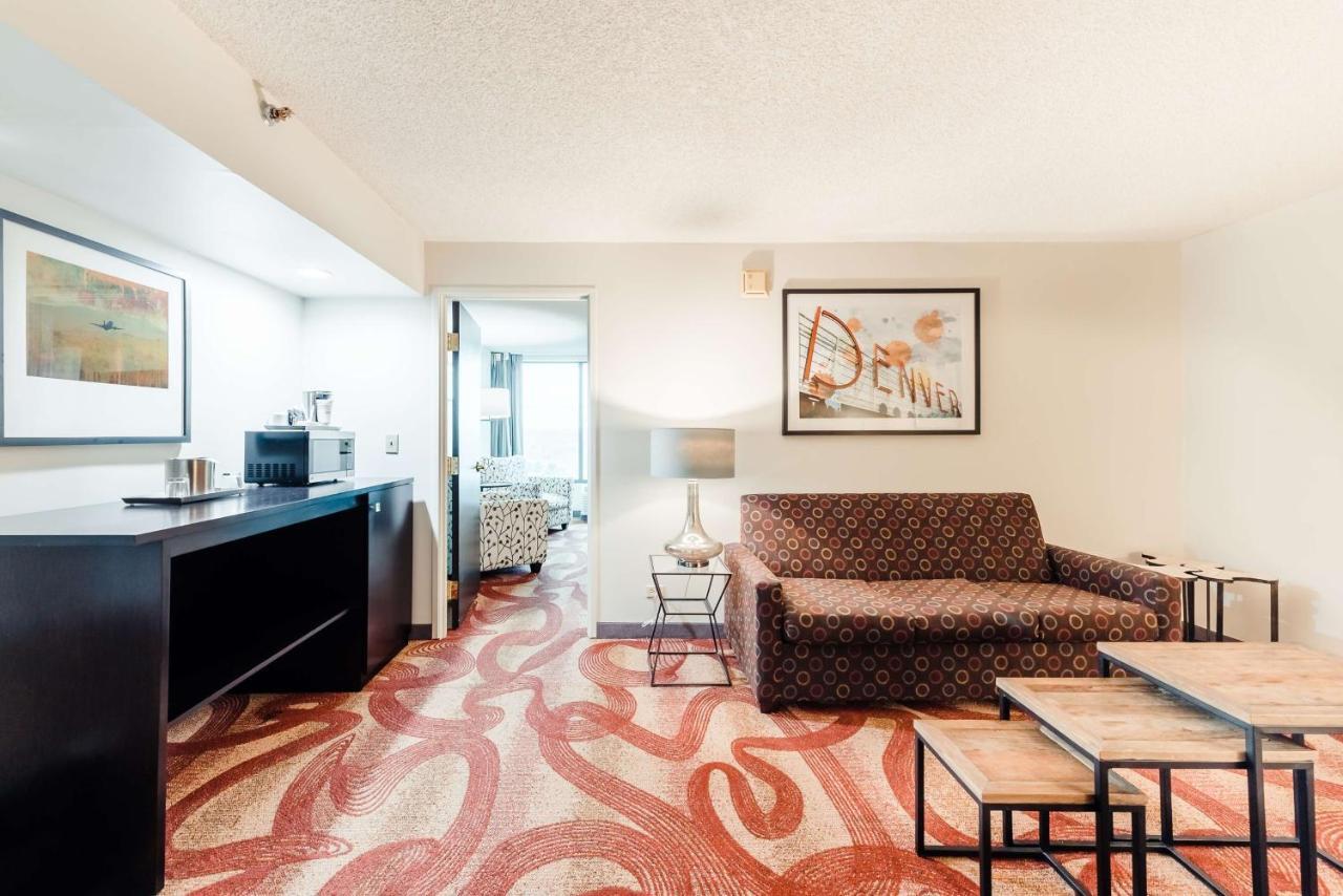 Radisson Hotel Denver-Aurora Εξωτερικό φωτογραφία